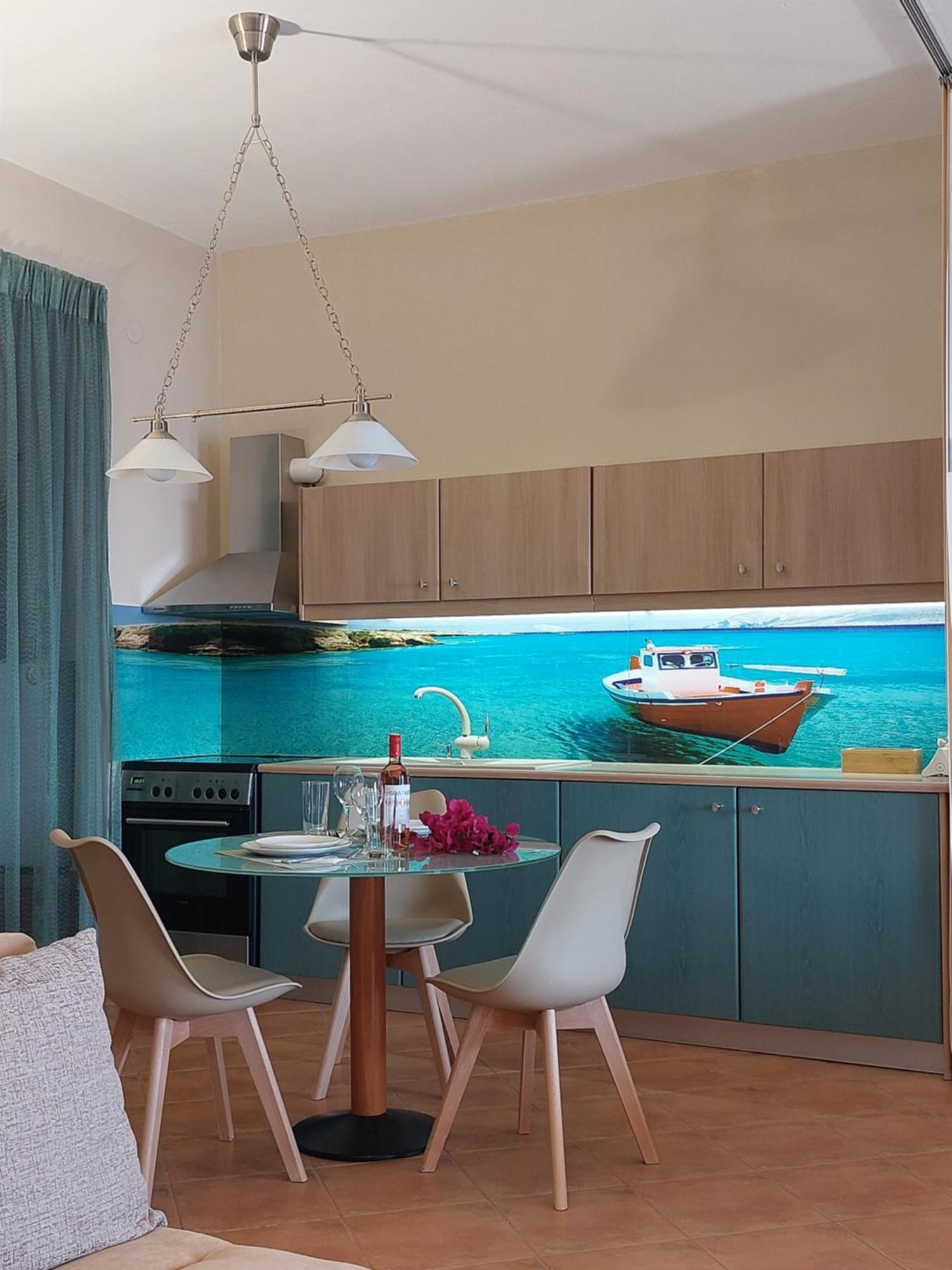 Horizon Studios With Sea View - Free Parking Глосса Екстер'єр фото