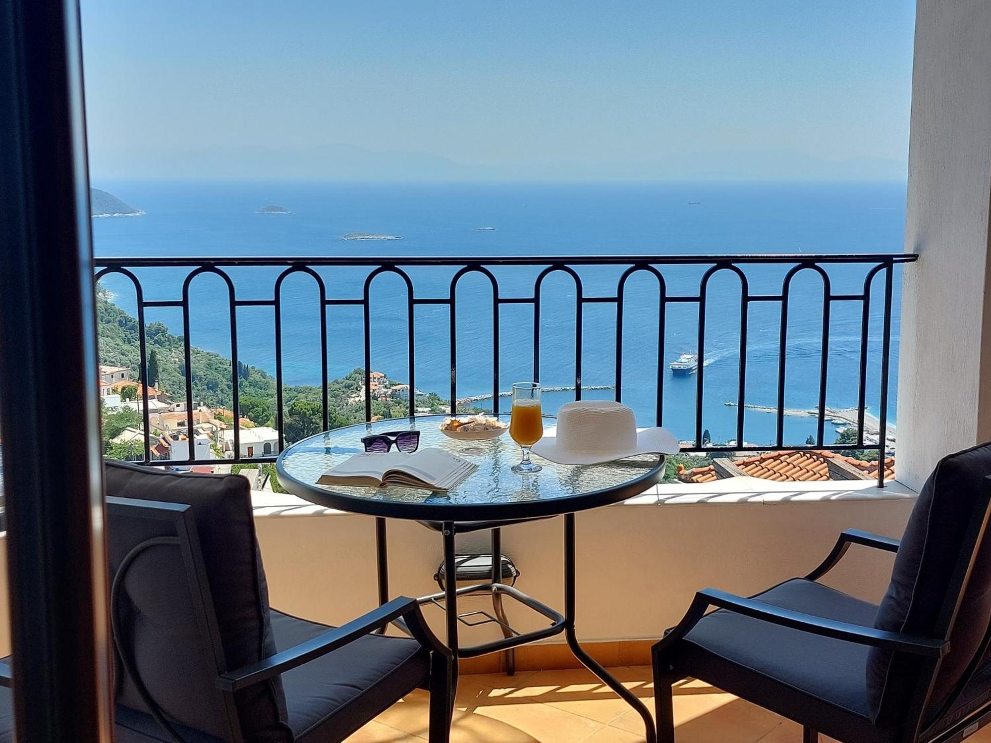 Horizon Studios With Sea View - Free Parking Глосса Екстер'єр фото