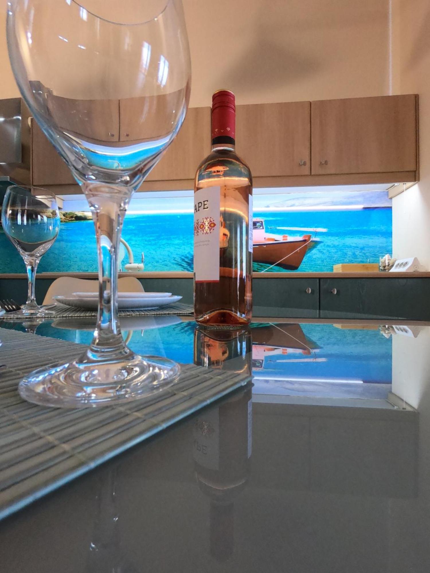 Horizon Studios With Sea View - Free Parking Глосса Екстер'єр фото
